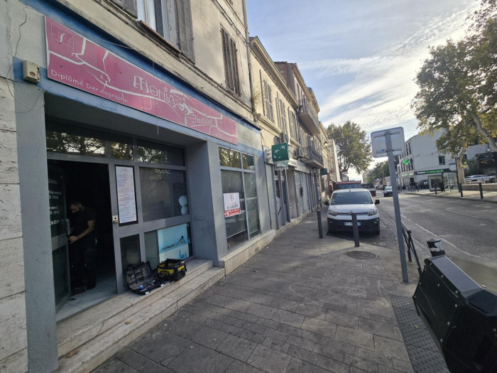 location-boutique-Marseille-13015-1