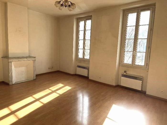 location-appartement-Auriol-13390-3