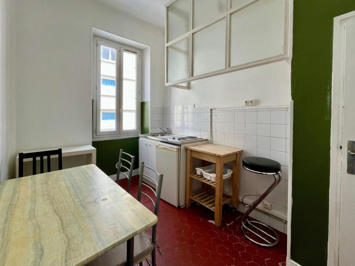 vente-appartement-Marseille-13006-2