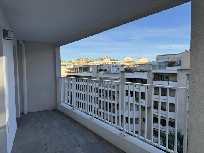 vente-appartement-Marseille-13008-3