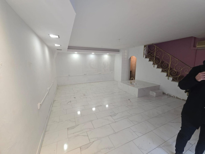 location-local-Marseille-13002-2