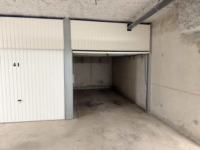 location-parking-box-Marseille-13011-1