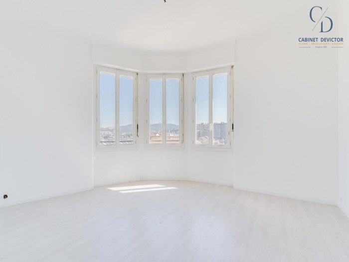 vente-appartement-Marseille-13001-3